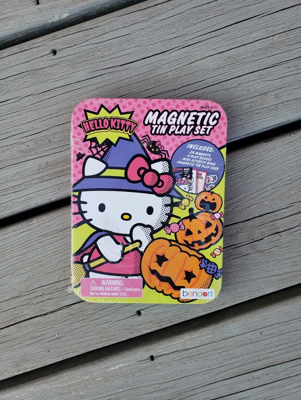 Halloween Magnetic Tin Play Set - Hello Kitty & Ghost